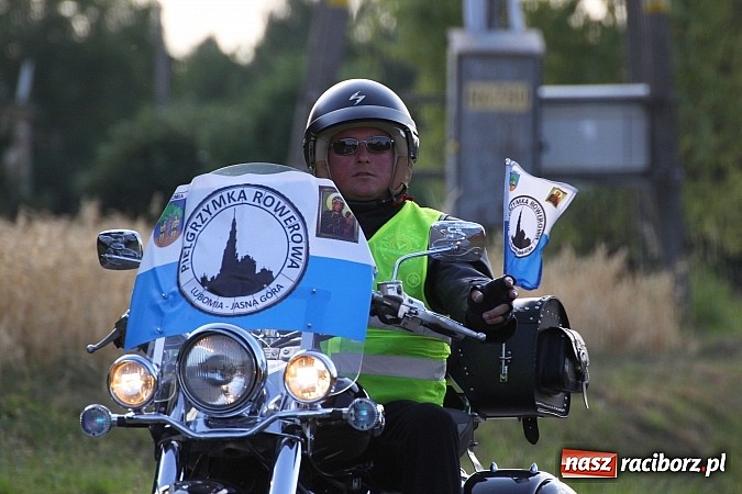 Zdjęcie w galerii na portalu naszraciborz.pl: Lubomscy pielgrzymi wrócili z Jasnej Góry wiadomości z regionu