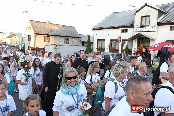 Zdjęcie w galerii na portalu naszraciborz.pl: Lubomscy pielgrzymi wrócili z Jasnej Góry wiadomości z regionu