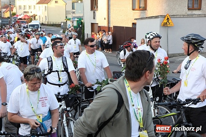 Zdjęcie w galerii na portalu naszraciborz.pl: Lubomscy pielgrzymi wrócili z Jasnej Góry wiadomości z regionu