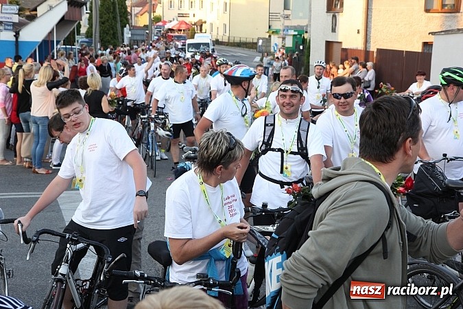 Zdjęcie w galerii na portalu naszraciborz.pl: Lubomscy pielgrzymi wrócili z Jasnej Góry wiadomości z regionu