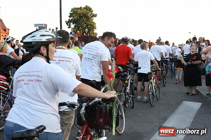 Zdjęcie w galerii na portalu naszraciborz.pl: Lubomscy pielgrzymi wrócili z Jasnej Góry wiadomości z regionu