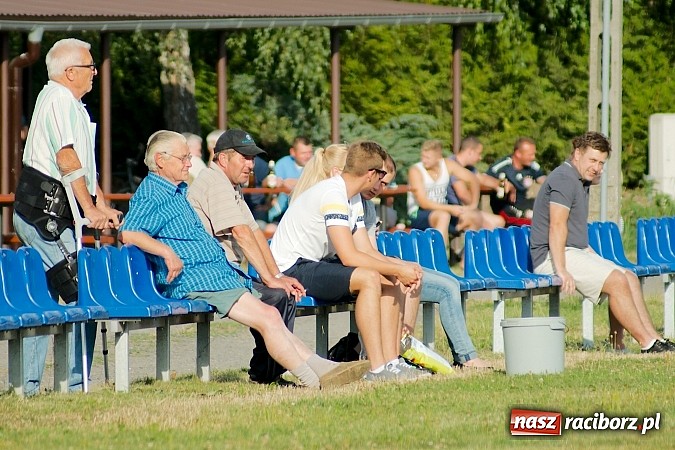 Zdjęcie w galerii na portalu naszraciborz.pl: Sparing: Pewne zwycięstwo Raszczyc w Cyprzanowie wiadomości z regionu