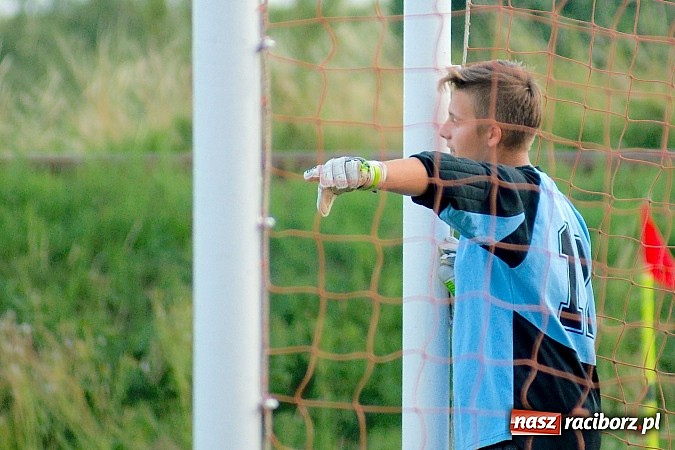 Zdjęcie w galerii na portalu naszraciborz.pl: Sparing: Pewne zwycięstwo Raszczyc w Cyprzanowie wiadomości z regionu