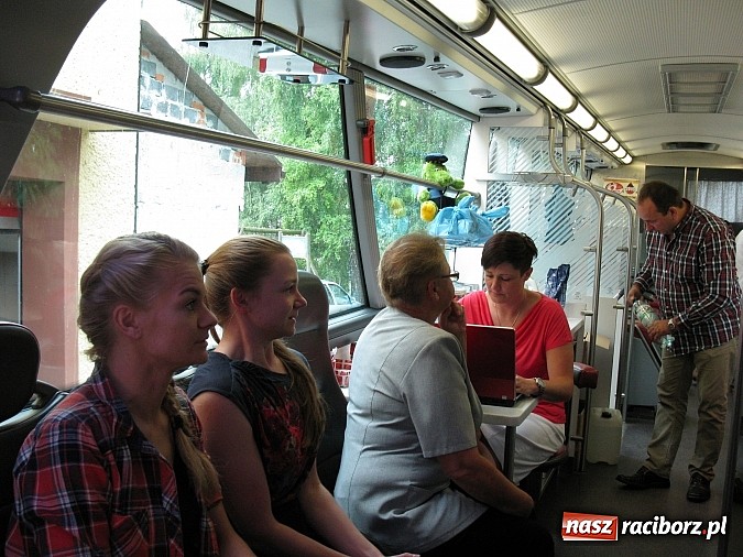 Zdjęcie w galerii na portalu naszraciborz.pl: W Tworkowie honorowo oddawali krew wiadomości z regionu