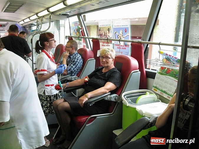 Zdjęcie w galerii na portalu naszraciborz.pl: W Tworkowie honorowo oddawali krew wiadomości z regionu