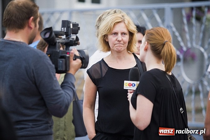 Zdjęcie w galerii na portalu naszraciborz.pl: Milczący protest raciborzan pod mleczarnią wiadomości z regionu