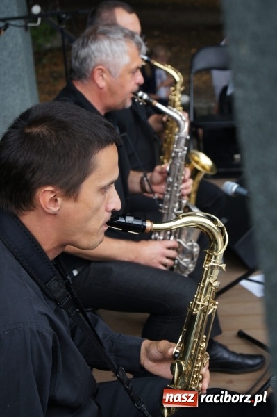 Zdjęcie w galerii na portalu naszraciborz.pl: Fantastyczny Kurcbend zagrał w Parku Roth  wiadomości z regionu