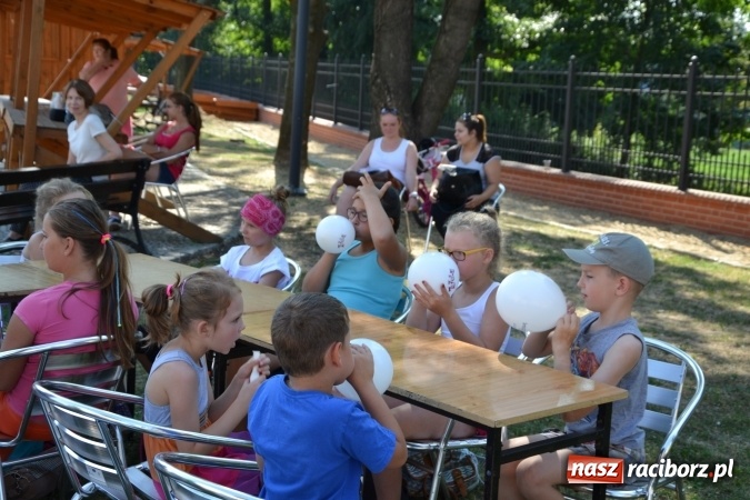 Zdjęcie w galerii na portalu naszraciborz.pl: Letnia Akcja Zamkowe Zuchy 2015 ruszyła na zamku  wiadomości z regionu