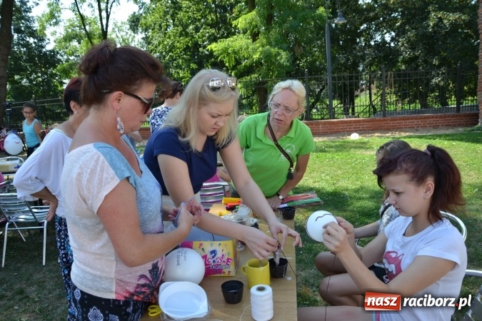 Zdjęcie w galerii na portalu naszraciborz.pl: Letnia Akcja Zamkowe Zuchy 2015 ruszyła na zamku  wiadomości z regionu