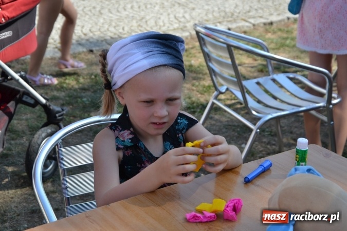 Zdjęcie w galerii na portalu naszraciborz.pl: Letnia Akcja Zamkowe Zuchy 2015 ruszyła na zamku  wiadomości z regionu