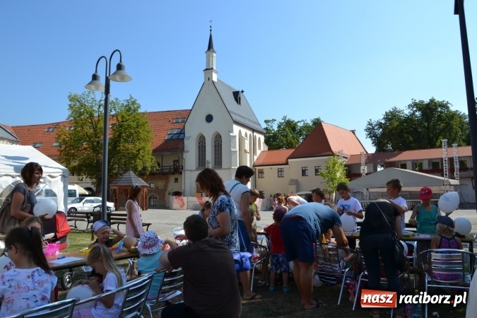 Zdjęcie w galerii na portalu naszraciborz.pl: Letnia Akcja Zamkowe Zuchy 2015 ruszyła na zamku  wiadomości z regionu