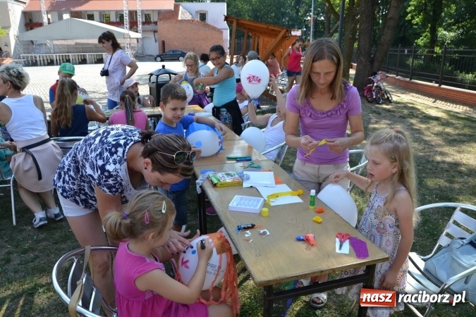 Zdjęcie w galerii na portalu naszraciborz.pl: Letnia Akcja Zamkowe Zuchy 2015 ruszyła na zamku  wiadomości z regionu