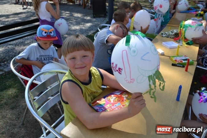 Zdjęcie w galerii na portalu naszraciborz.pl: Letnia Akcja Zamkowe Zuchy 2015 ruszyła na zamku  wiadomości z regionu