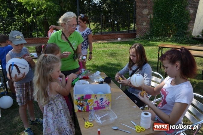 Zdjęcie w galerii na portalu naszraciborz.pl: Letnia Akcja Zamkowe Zuchy 2015 ruszyła na zamku  wiadomości z regionu