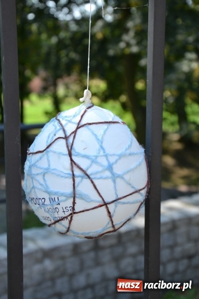 Zdjęcie w galerii na portalu naszraciborz.pl: Letnia Akcja Zamkowe Zuchy 2015 ruszyła na zamku  wiadomości z regionu