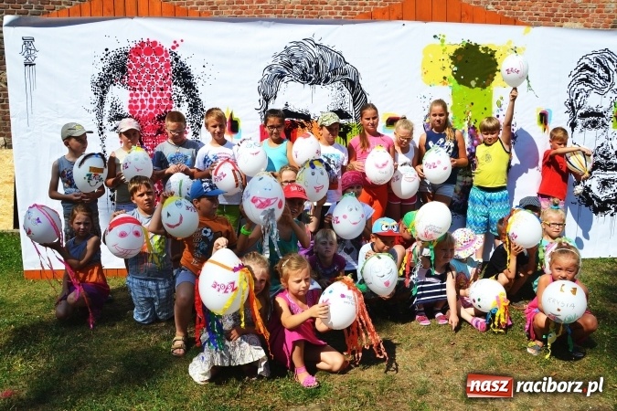 Zdjęcie w galerii na portalu naszraciborz.pl: Letnia Akcja Zamkowe Zuchy 2015 ruszyła na zamku  wiadomości z regionu