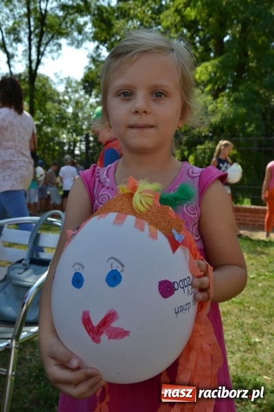 Zdjęcie w galerii na portalu naszraciborz.pl: Letnia Akcja Zamkowe Zuchy 2015 ruszyła na zamku  wiadomości z regionu