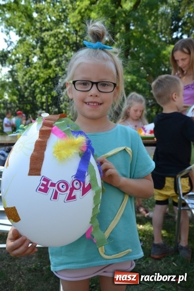 Zdjęcie w galerii na portalu naszraciborz.pl: Letnia Akcja Zamkowe Zuchy 2015 ruszyła na zamku  wiadomości z regionu