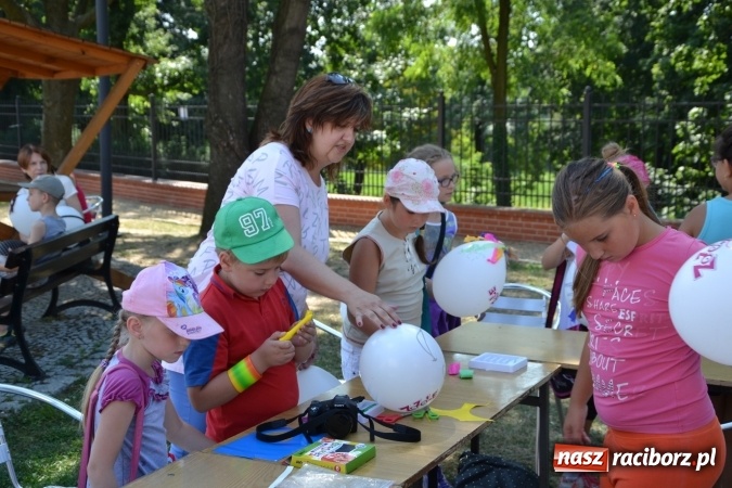 Zdjęcie w galerii na portalu naszraciborz.pl: Letnia Akcja Zamkowe Zuchy 2015 ruszyła na zamku  wiadomości z regionu