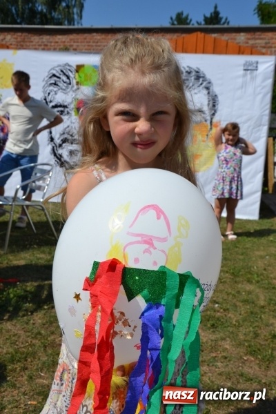 Zdjęcie w galerii na portalu naszraciborz.pl: Letnia Akcja Zamkowe Zuchy 2015 ruszyła na zamku  wiadomości z regionu