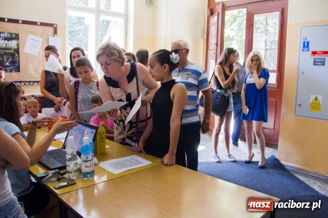 Zdjęcie w galerii na portalu naszraciborz.pl: Młodzi raciborzanie próbowali swoich sił w castingu do nowego programu SUPERDZIECIAK  wiadomości z regionu