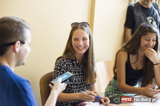 Zdjęcie w galerii na portalu naszraciborz.pl: Młodzi raciborzanie próbowali swoich sił w castingu do nowego programu SUPERDZIECIAK  wiadomości z regionu