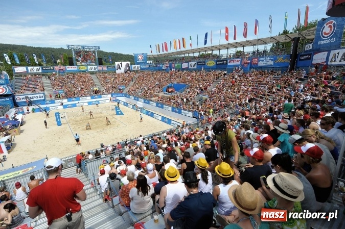 Zdjęcie w galerii na portalu naszraciborz.pl: Największy sukces Polski w historii żeńskiej siatkówki plażowej z udziałem raciborzanki wiadomości z regionu