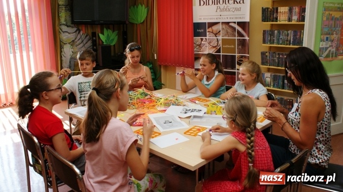 Zdjęcie w galerii na portalu naszraciborz.pl: Warsztaty z wyobraźnią – quilling wiadomości z regionu