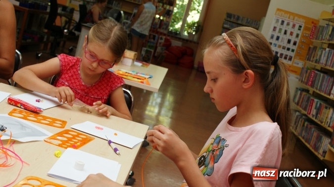 Zdjęcie w galerii na portalu naszraciborz.pl: Warsztaty z wyobraźnią – quilling wiadomości z regionu