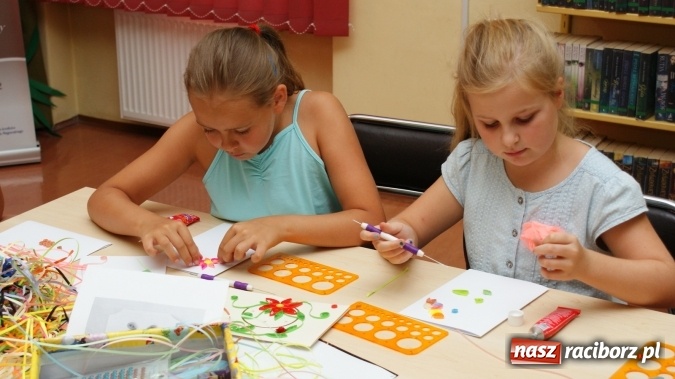 Zdjęcie w galerii na portalu naszraciborz.pl: Warsztaty z wyobraźnią – quilling wiadomości z regionu