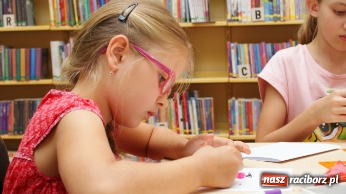 Zdjęcie w galerii na portalu naszraciborz.pl: Warsztaty z wyobraźnią – quilling wiadomości z regionu