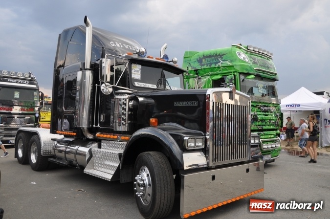 Zdjęcie w galerii na portalu naszraciborz.pl: Raciborzanin jest właścicielem ciężarówki Kenworth – jednej z dwóch znajdujących się w Polsce  wiadomości z regionu