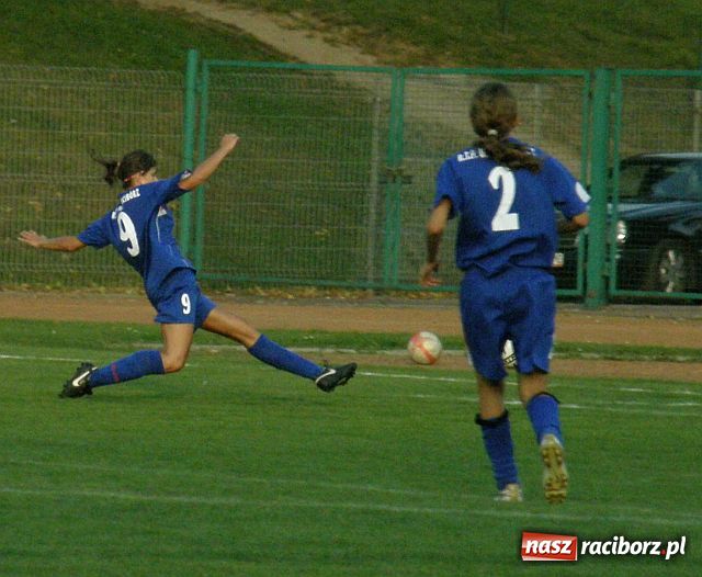 Zdjęcie w galerii na portalu naszraciborz.pl: Rezerwy nie zwalniają wiadomości z regionu