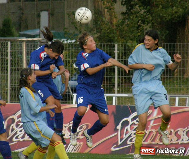 Zdjęcie w galerii na portalu naszraciborz.pl: Rezerwy nie zwalniają wiadomości z regionu