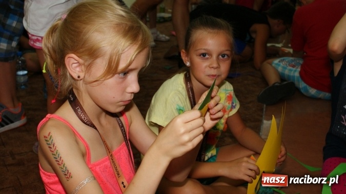 Zdjęcie w galerii na portalu naszraciborz.pl: Lato z Biblioteką w świecie dinozaurów wiadomości z regionu