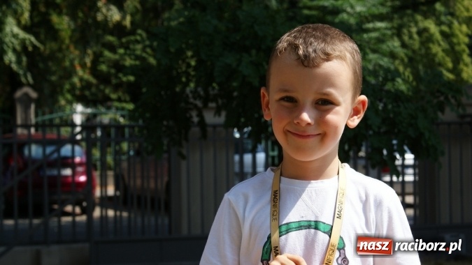 Zdjęcie w galerii na portalu naszraciborz.pl: Lato z Biblioteką w świecie dinozaurów wiadomości z regionu