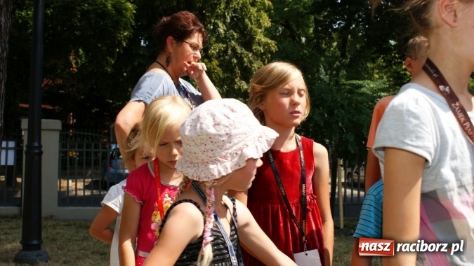 Zdjęcie w galerii na portalu naszraciborz.pl: Lato z Biblioteką w świecie dinozaurów wiadomości z regionu