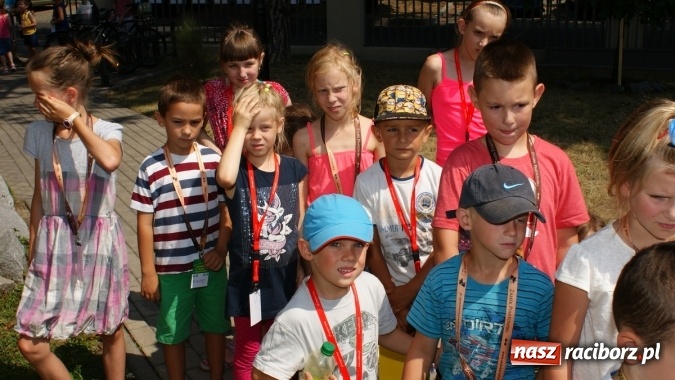 Zdjęcie w galerii na portalu naszraciborz.pl: Lato z Biblioteką w świecie dinozaurów wiadomości z regionu