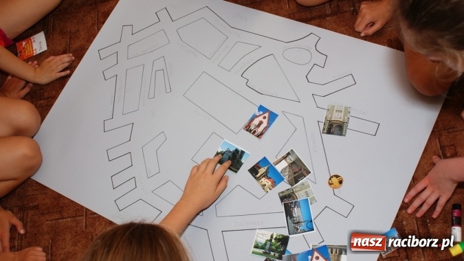 Zdjęcie w galerii na portalu naszraciborz.pl: Racibórz - moje miasto. Zajęcia w ramach Lata z Biblioteką wiadomości z regionu