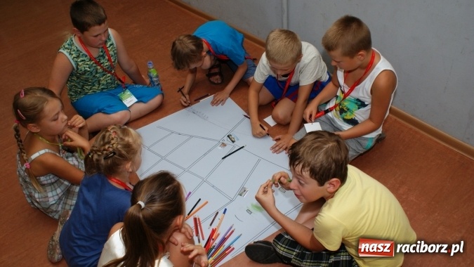 Zdjęcie w galerii na portalu naszraciborz.pl: Racibórz - moje miasto. Zajęcia w ramach Lata z Biblioteką wiadomości z regionu