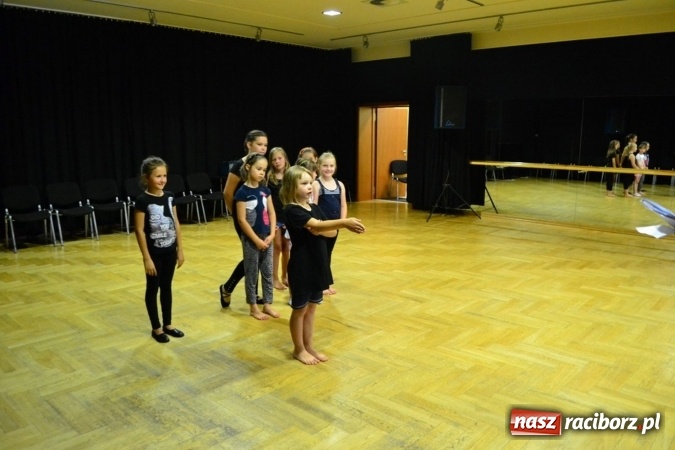 Zdjęcie w galerii na portalu naszraciborz.pl: Młodzi artyści poznają sztukę aktorstwa  wiadomości z regionu