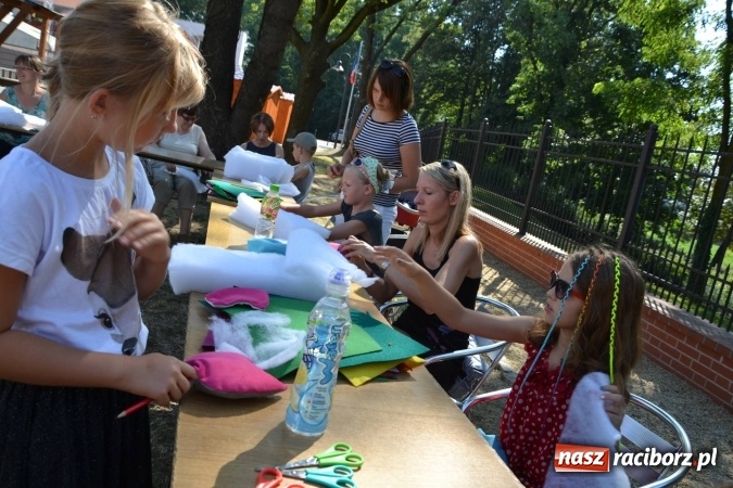 Zdjęcie w galerii na portalu naszraciborz.pl: Spotkanie z pluszakami, czyli kolejna odsłona Letniej Akcji Zamkowe Zuchy 2015 na zamku wiadomości z regionu