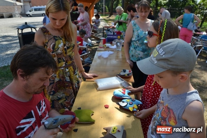 Zdjęcie w galerii na portalu naszraciborz.pl: Spotkanie z pluszakami, czyli kolejna odsłona Letniej Akcji Zamkowe Zuchy 2015 na zamku wiadomości z regionu