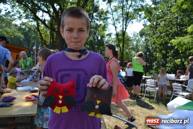 Zdjęcie w galerii na portalu naszraciborz.pl: Spotkanie z pluszakami, czyli kolejna odsłona Letniej Akcji Zamkowe Zuchy 2015 na zamku wiadomości z regionu