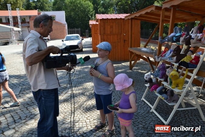 Zdjęcie w galerii na portalu naszraciborz.pl: Spotkanie z pluszakami, czyli kolejna odsłona Letniej Akcji Zamkowe Zuchy 2015 na zamku wiadomości z regionu