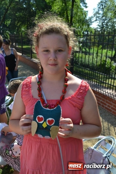 Zdjęcie w galerii na portalu naszraciborz.pl: Spotkanie z pluszakami, czyli kolejna odsłona Letniej Akcji Zamkowe Zuchy 2015 na zamku wiadomości z regionu