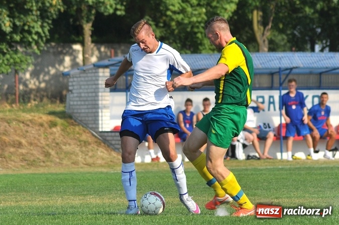 Zdjęcie w galerii na portalu naszraciborz.pl: Nieudana inauguracja sezonu przy Łąkowej wiadomości z regionu