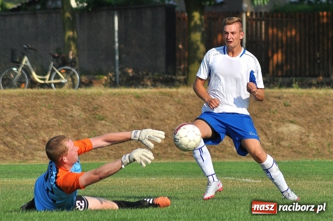 Zdjęcie w galerii na portalu naszraciborz.pl: Nieudana inauguracja sezonu przy Łąkowej wiadomości z regionu