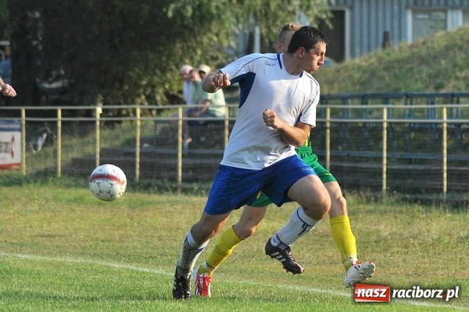 Zdjęcie w galerii na portalu naszraciborz.pl: Nieudana inauguracja sezonu przy Łąkowej wiadomości z regionu