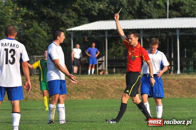Zdjęcie w galerii na portalu naszraciborz.pl: Nieudana inauguracja sezonu przy Łąkowej wiadomości z regionu